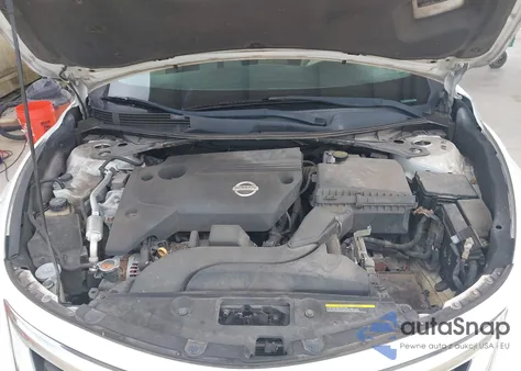 2015 Nissan Altima 2.5/2.5 S/2.5 Sl/2.5 Sv z USA, uszkodzony, nr VIN 1N4AL3AP1FN345905